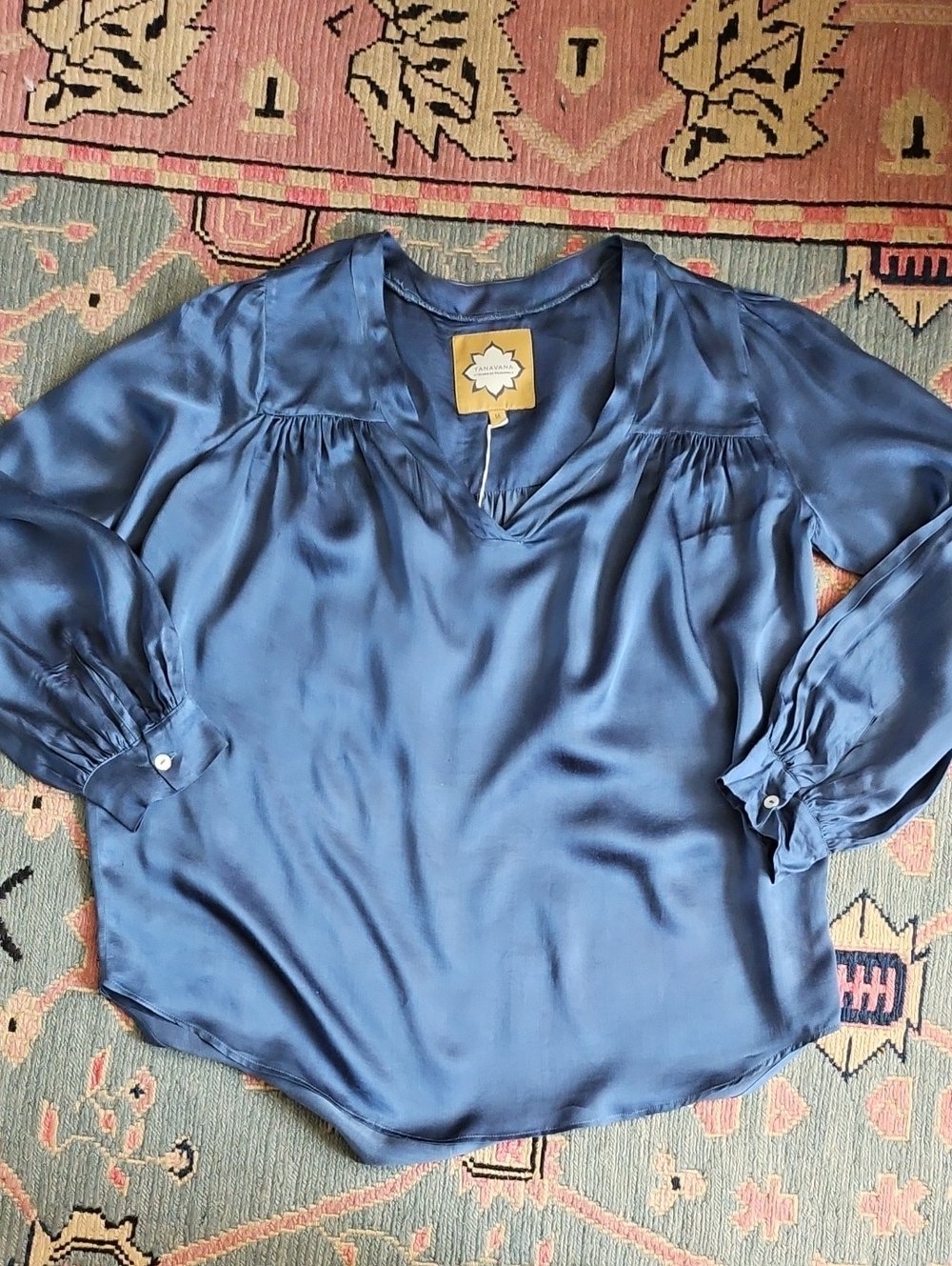 Tanavana Satiny Blue Blouse Size Medium NWT